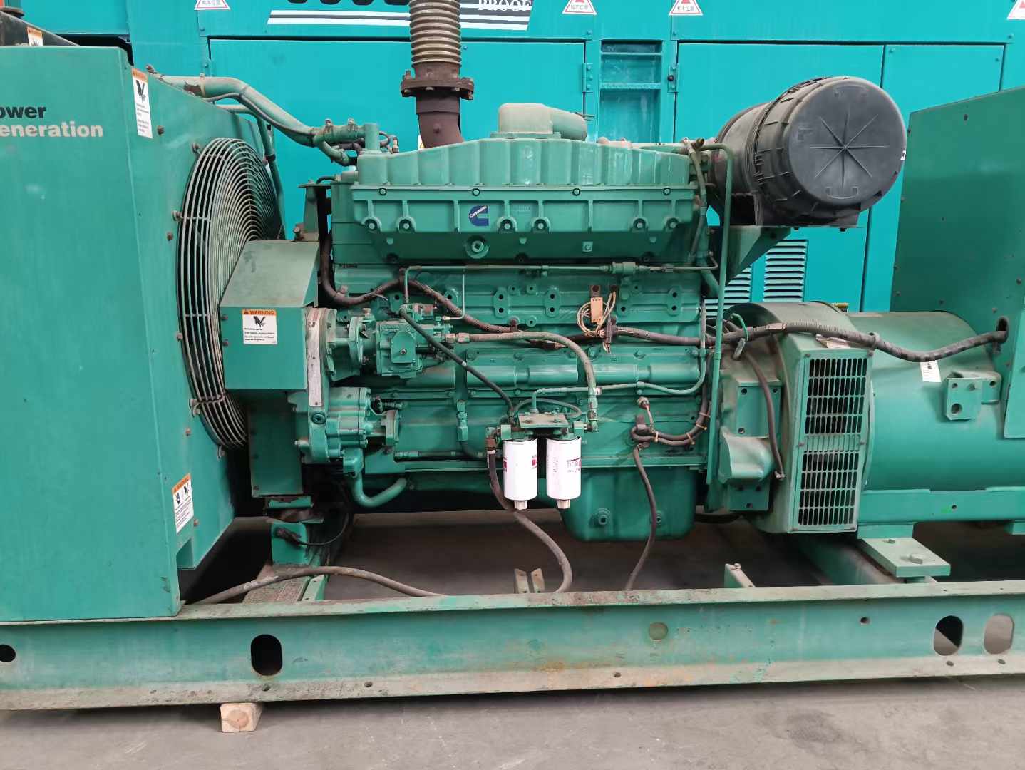 马关过载会对 600kW 柴油发电机组造成哪些损害？