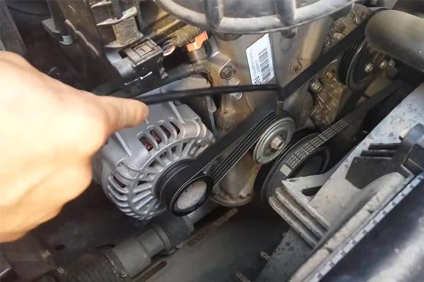 马关转速传感器的工作原理是什么？
